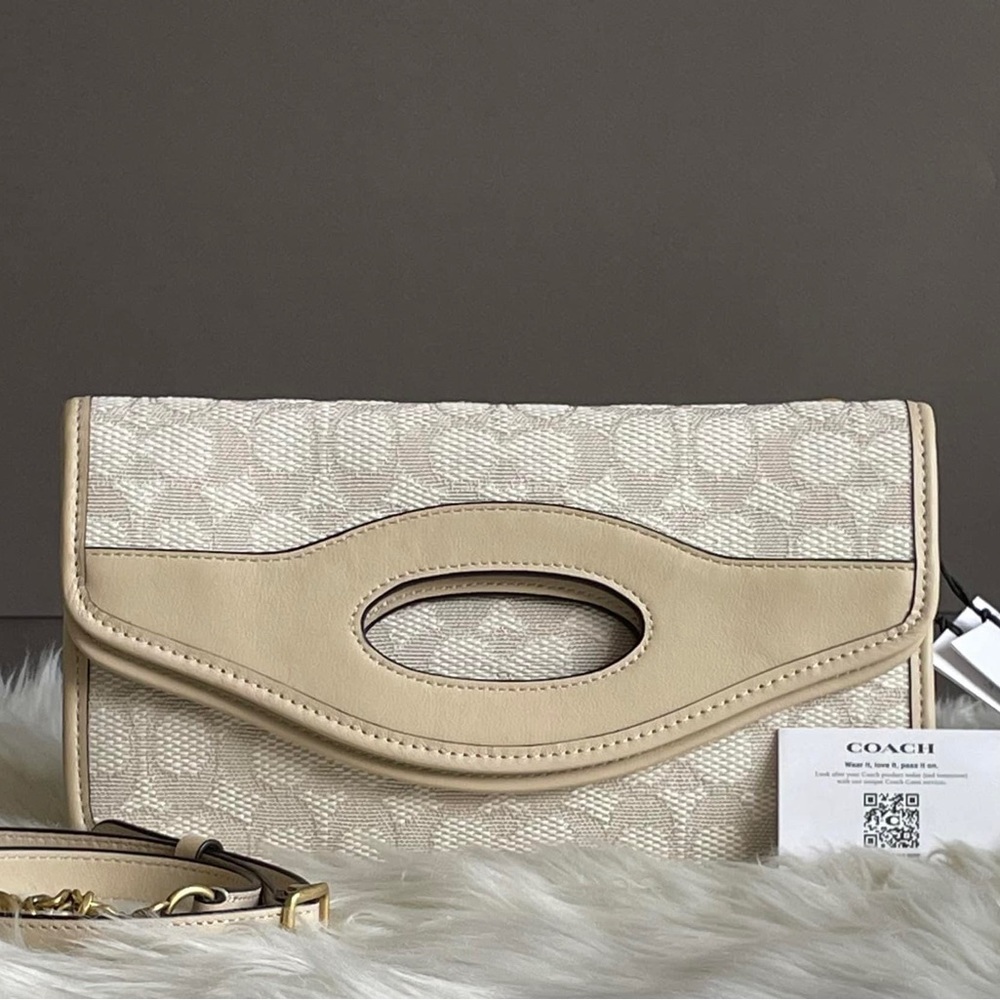CA358 - Coach Foldover Cut Out Clutch Crossbody in Signature Jacquard - Picture 12 of 15